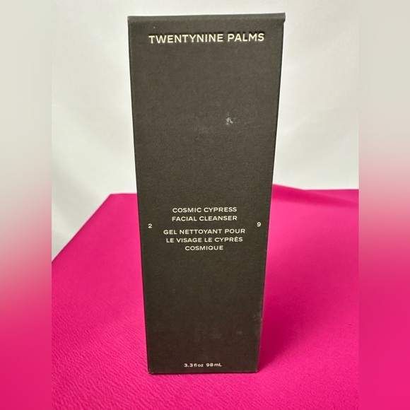 TWENTYNINE PALMS Cosmic Cypress Facial Cleanser
3.3 fl oz/98 mL | Salicylic acid - Picture 4 of 7